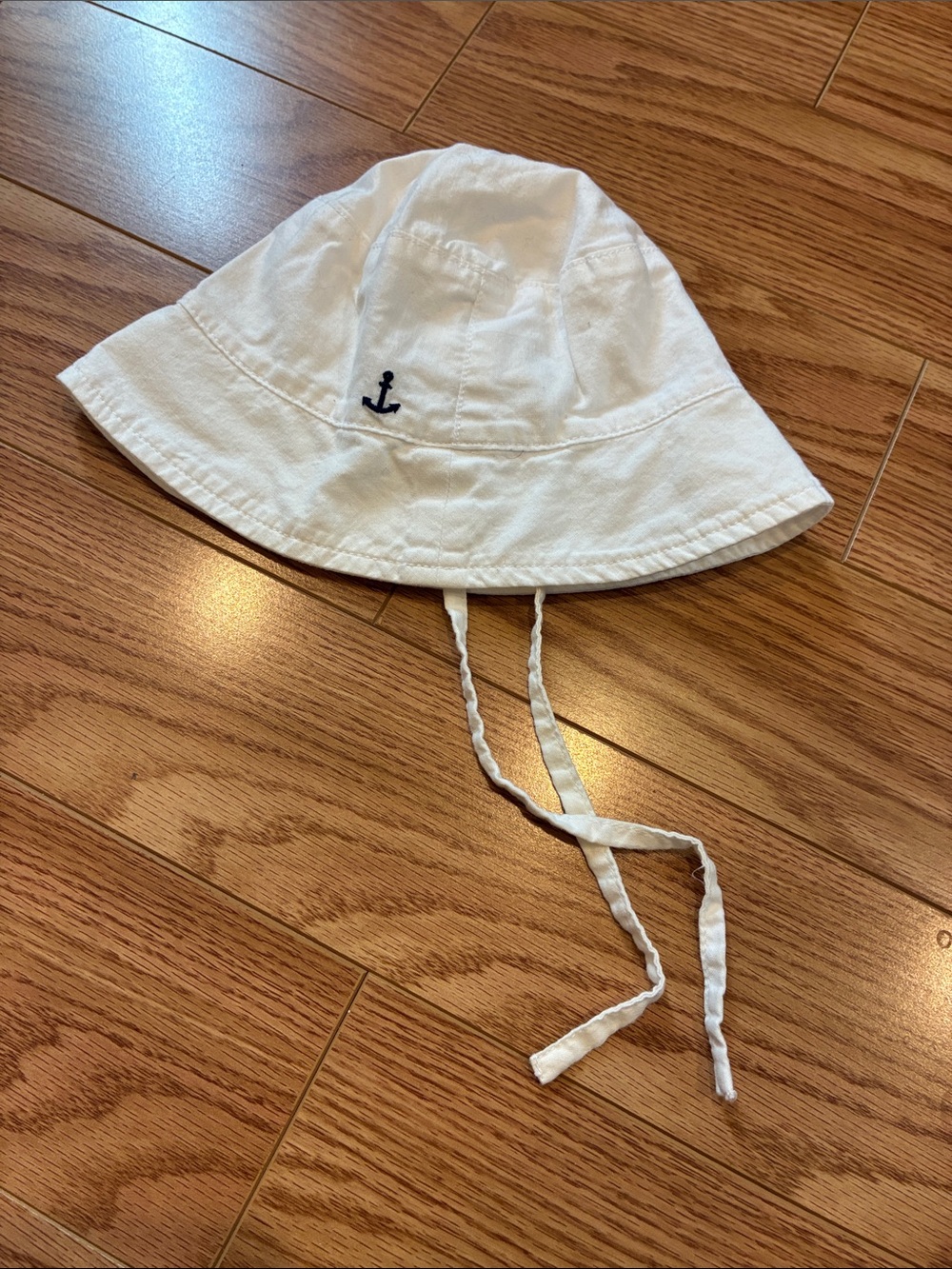 20/25$ 🧸 White Kids Sun Hat with Anchor Detail